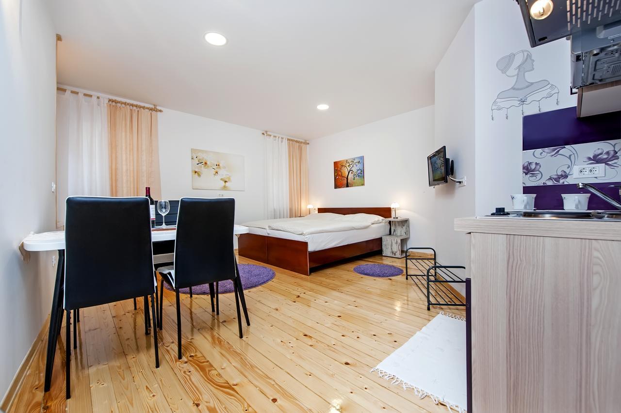 La Svalba Rooms & Studios Rovinj Luaran gambar