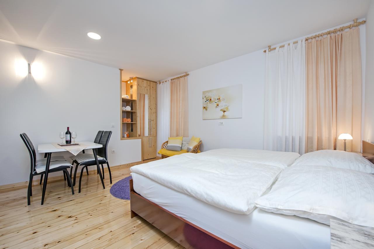 La Svalba Rooms & Studios Rovinj Luaran gambar