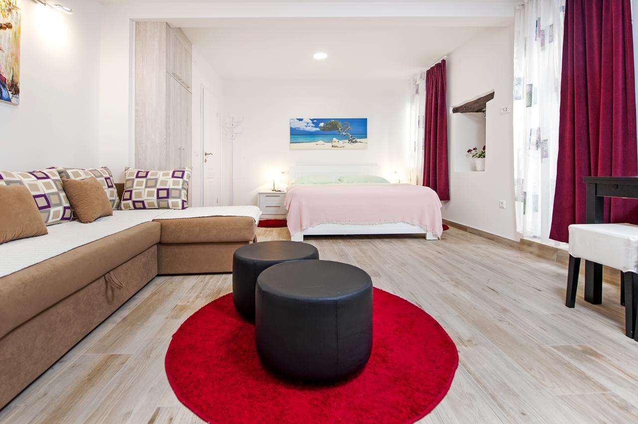 La Svalba Rooms & Studios Rovinj Luaran gambar