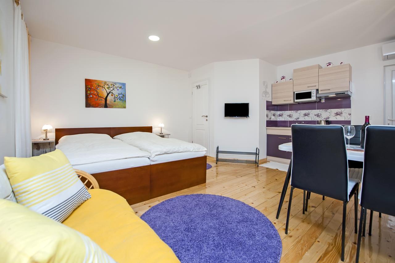 La Svalba Rooms & Studios Rovinj Luaran gambar