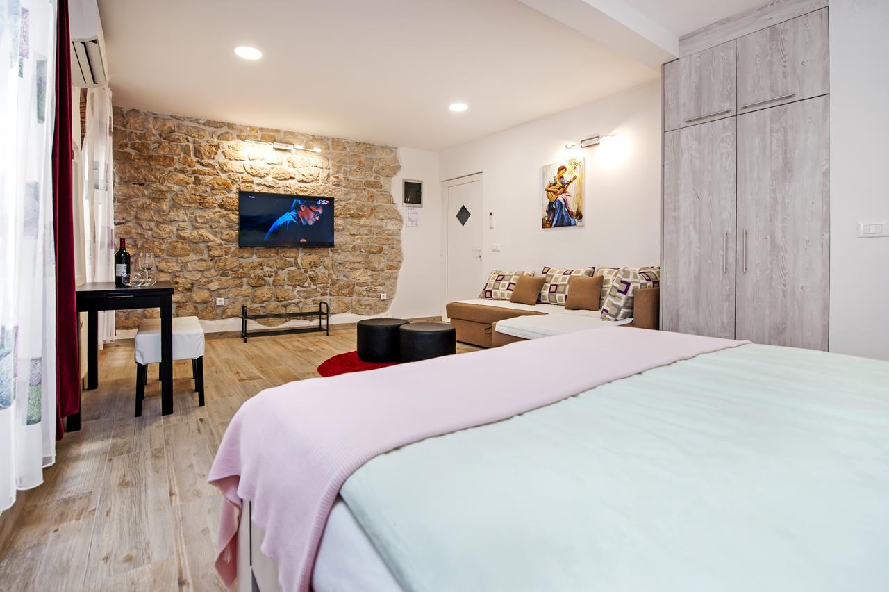 La Svalba Rooms & Studios Rovinj Luaran gambar